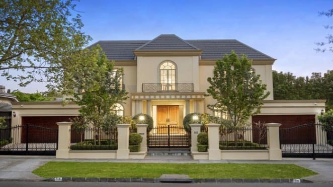 Balwyn tops the sales as Melbourne clearance rate slips to 67%: REIV