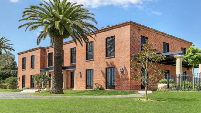 Berry Farm listed by Macquarie banker