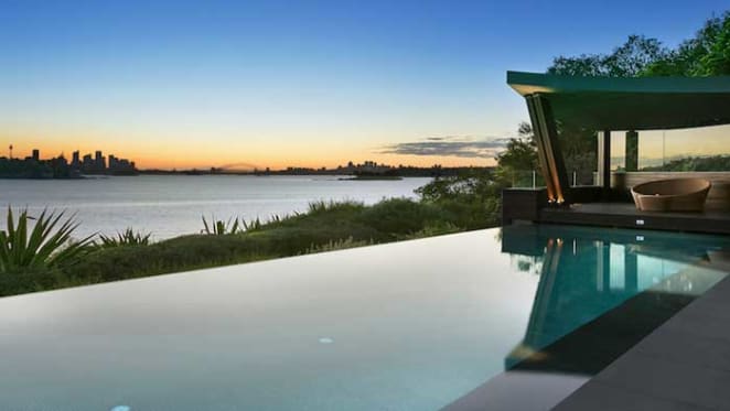 Retail billionaire Brett Blundy relists Rose Bay mansion with mid-$40 millions hopes
