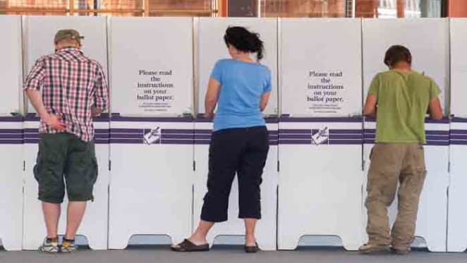 Steve Keen says looming recession means 2016 election would be good one to lose
