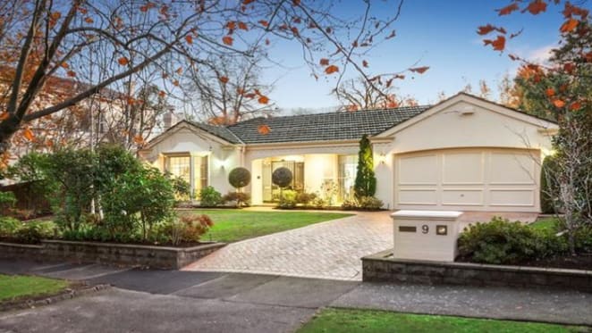 Clash between locals and Chinese buyers re-emerges in Melbourne's Canterbury: Mal James