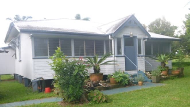 Former Federal treasurer Joe Hockey lists Atherton Tablelands farm