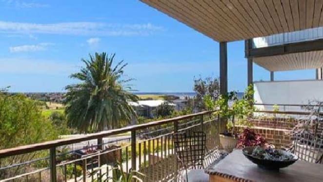 Wallabies star Israel Folau buys investment in Little Bay