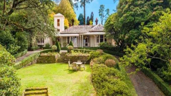 Peter Fox buys Mount Macedon's Penola estate