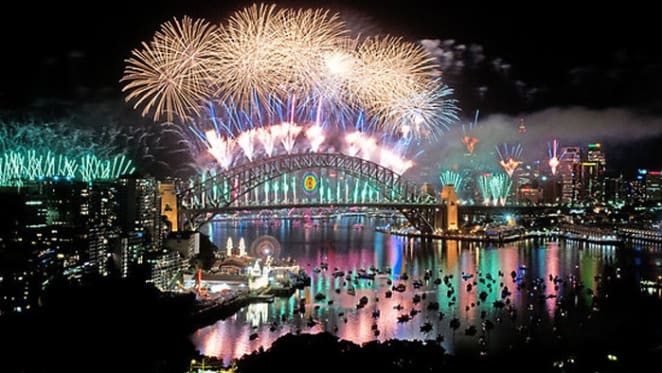 Lower Aussie dollar tempting expats to buy back home