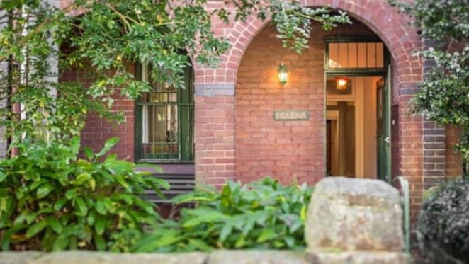 Dual international Craig Wing sells Centennial Park home