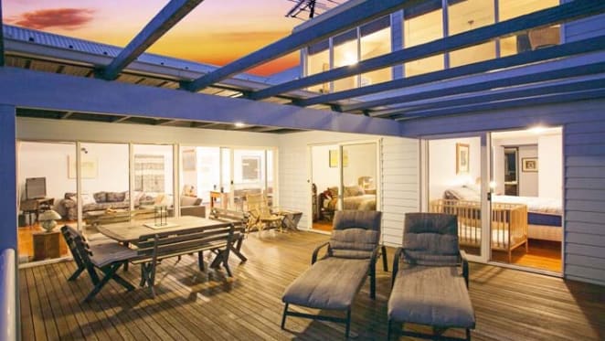 Wendy Hughes Wombarra beachfront listed