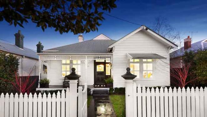 Jarrad Waite gets $200,000 over reserve for Edwardian Moonee Ponds cottage