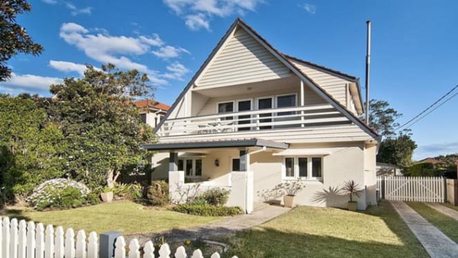 Broadcaster Kel Richards lists Riverview home