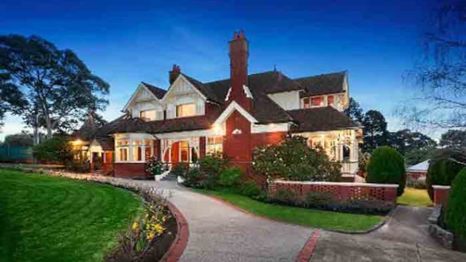 Kew Federation trophy Harelands listed