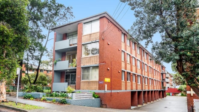 Mascot apartment most affordable in Sydney at weekend auction