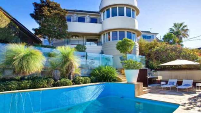 Tim Minchin lists Coogee purchase for rent