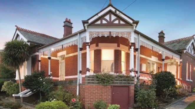Trophy home at Northcote hosts Garden party to encourage sale