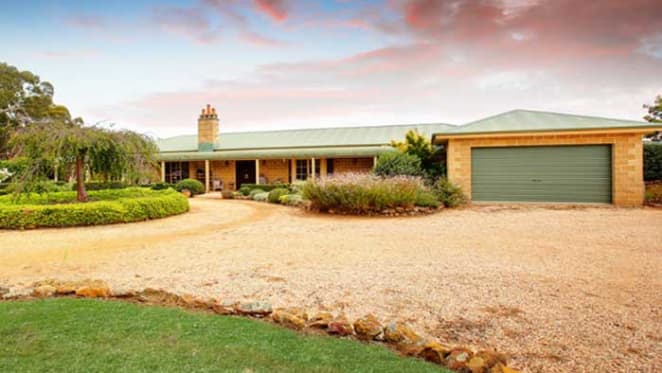 Corporate high-flyers sale in Southern Highlands