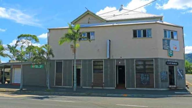 Rockhampton hotel with bar changes hands for $200,000