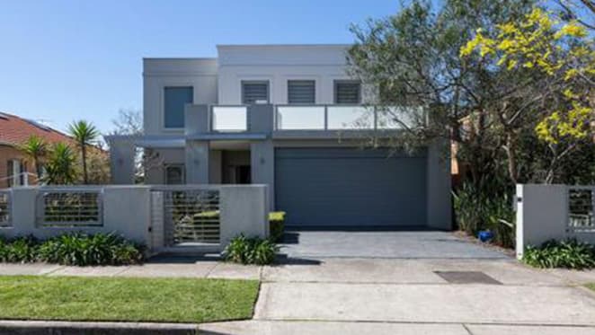 Politician John Alexander fails to shift Putney home