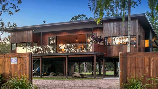 Singer-songwriter Xavier Rudd lists Byron retreat