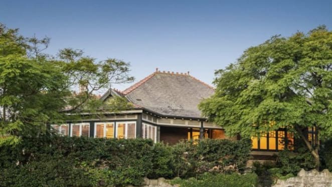 Matthew Shirvington relists in Mosman