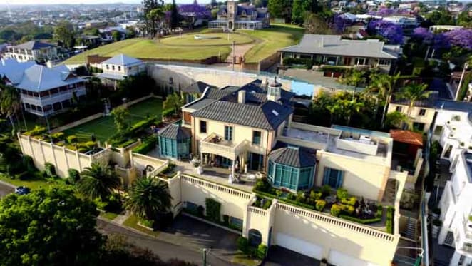 Skase-built Bromley sold on Hamilton Hill