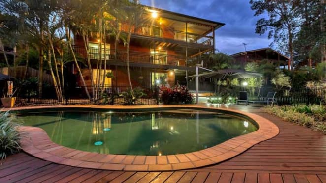 Three level six bedder makes SQM's discount of the week