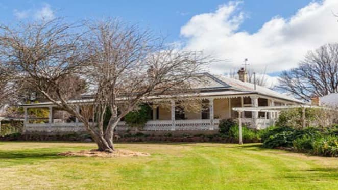Tongy, the Baillieu family homestead burnt