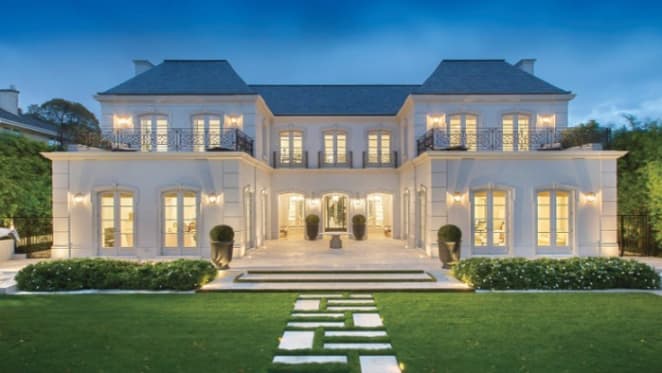 Toorak's record price home sold by the Smorgon family