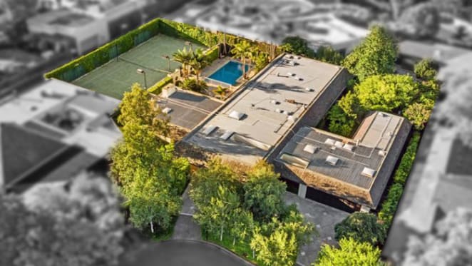 Chinese buyers outbid locals at private Toorak auctions