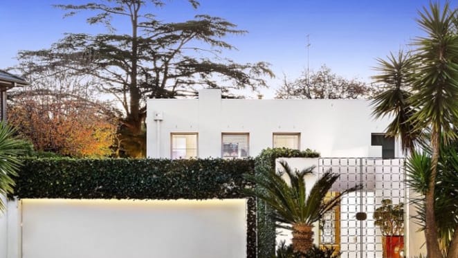 Wayne Arthurs sells Toorak home