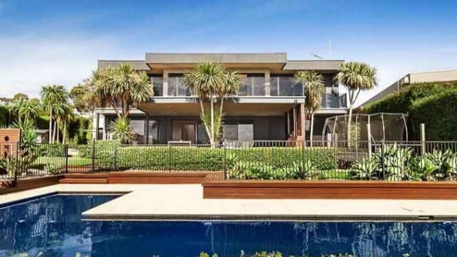 Roger Federer's Mt Eliza holiday rental up for sale