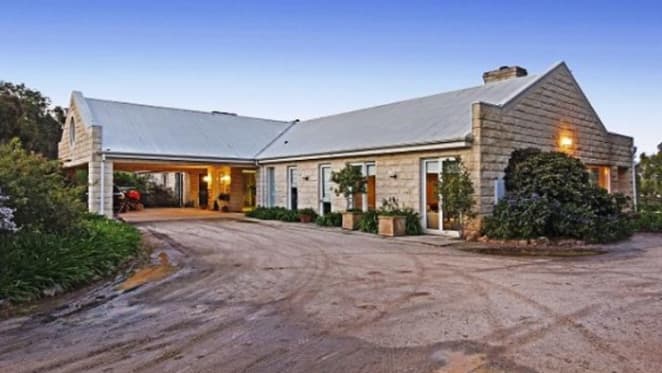 Nicholas Day designed Glenhope trophy listed