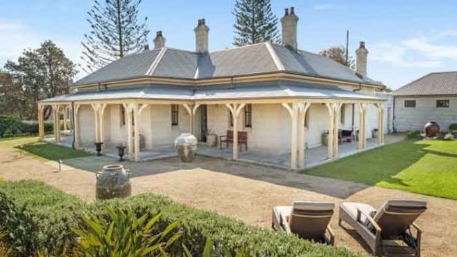 Vaucluse lighthouse cottage leasehold sold to Chinese buyers