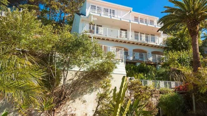 Villa Rocca Bella at Whale Beach sold by Richard Bonynge