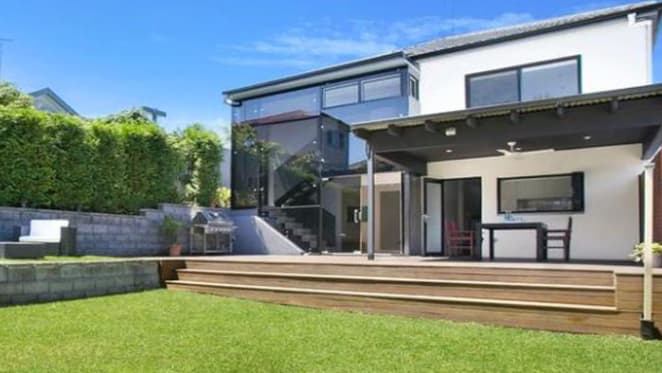 Australian test cricketer David Warner buys in Maroubra
