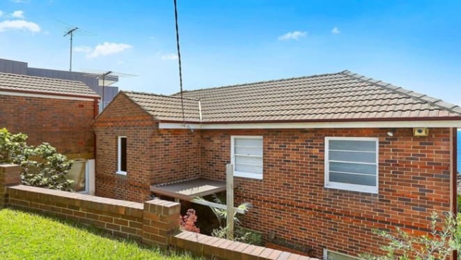 David Warner buys knockdown property in Maroubra