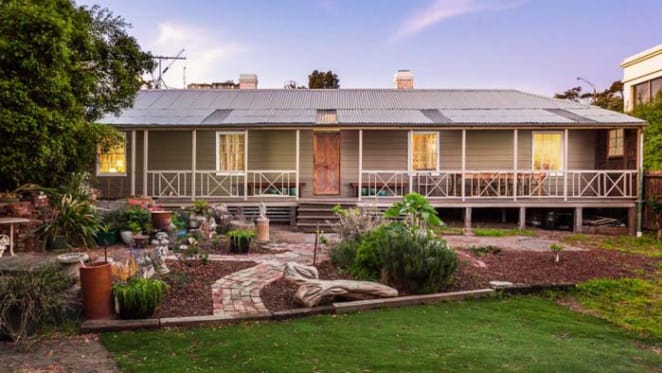 1850s St Kilda farmhouse listing