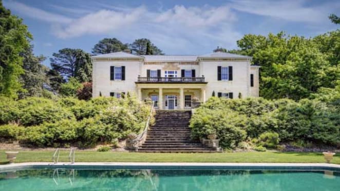 Alexander Downer lists grand SA Martinsell estate
