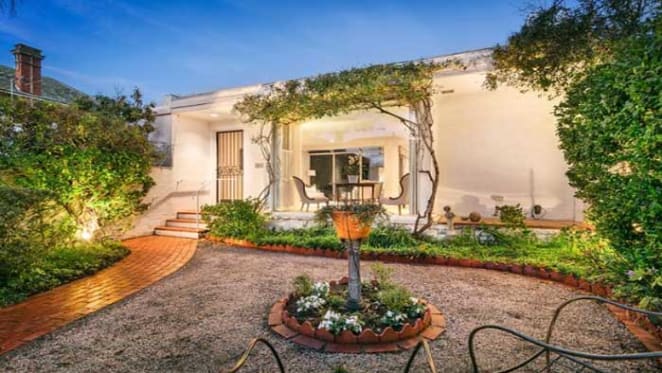 Wayne Gillespie designed South Yarra home sold