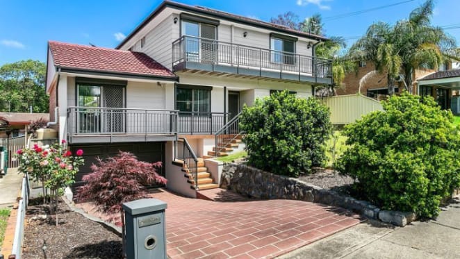Canberra Raiders star Aidan Sezer lists Western Sydney home