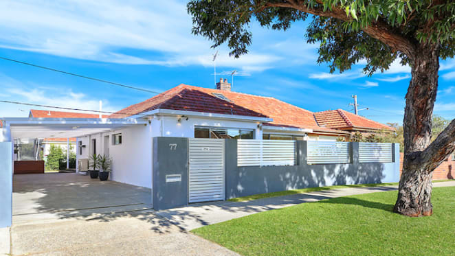 Veteran Swan Heath Grundy lists Maroubra home