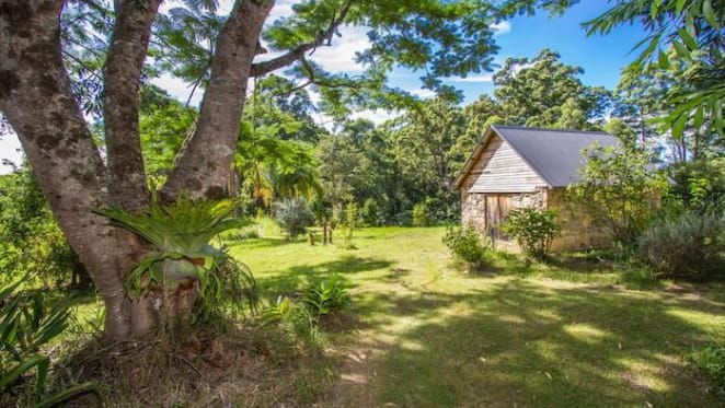 Barkers Vale's house Stonehenge with sandstone quarry listed