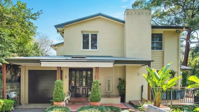 Dr John D'Arcy postpones Beecroft home auction