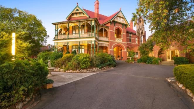 Bendigo B&B Langley Hall listed for sale