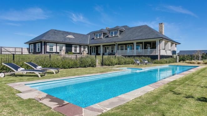 Another Mornington Peninsula home designed by Stephen Akehurst for sale