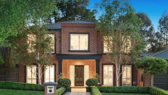 Shaynna Blaze lists Ringwood North home