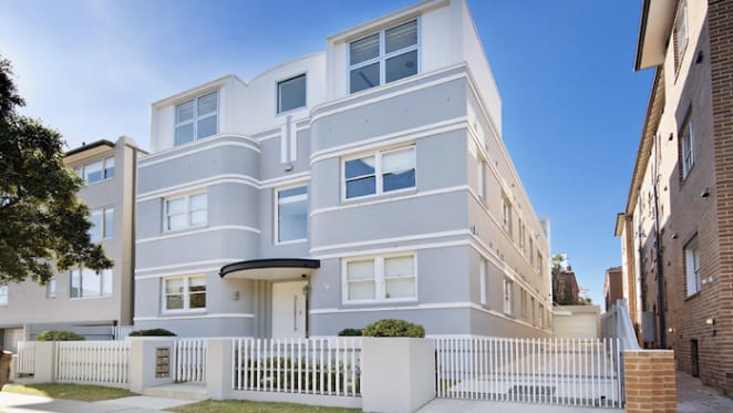 Former Carlton & United Breweries boss Ari Mervis buys Bondi block