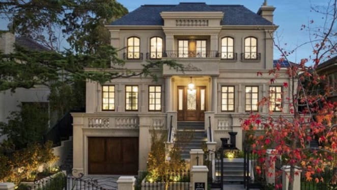 Balwyn North median house price drops to 2015 levels