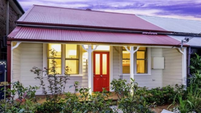 Actress Joy Smithers lists Botany cottage