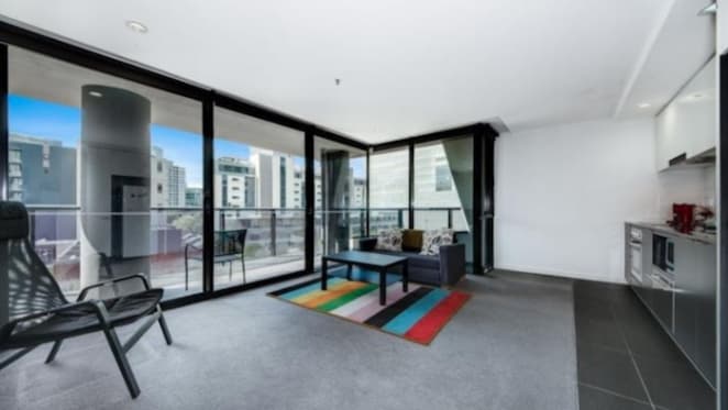 Price downturn continues at Docklands - five of the latest sellers underwater