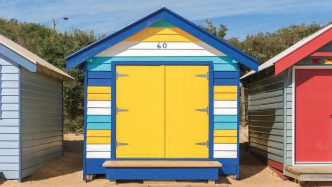Brighton bathing box edges record price