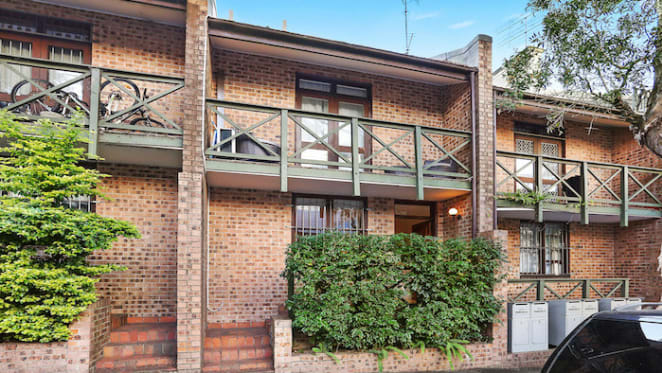 BrickX offers $95 'brick' for townhouse in Sydney's Surry Hills